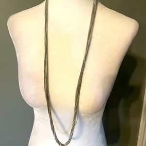 Necklace with twist